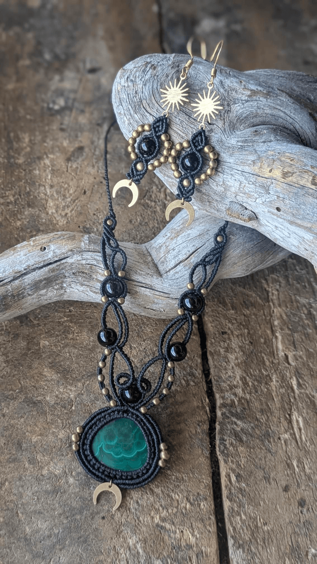 Collier Malachite et Onyx en macramé